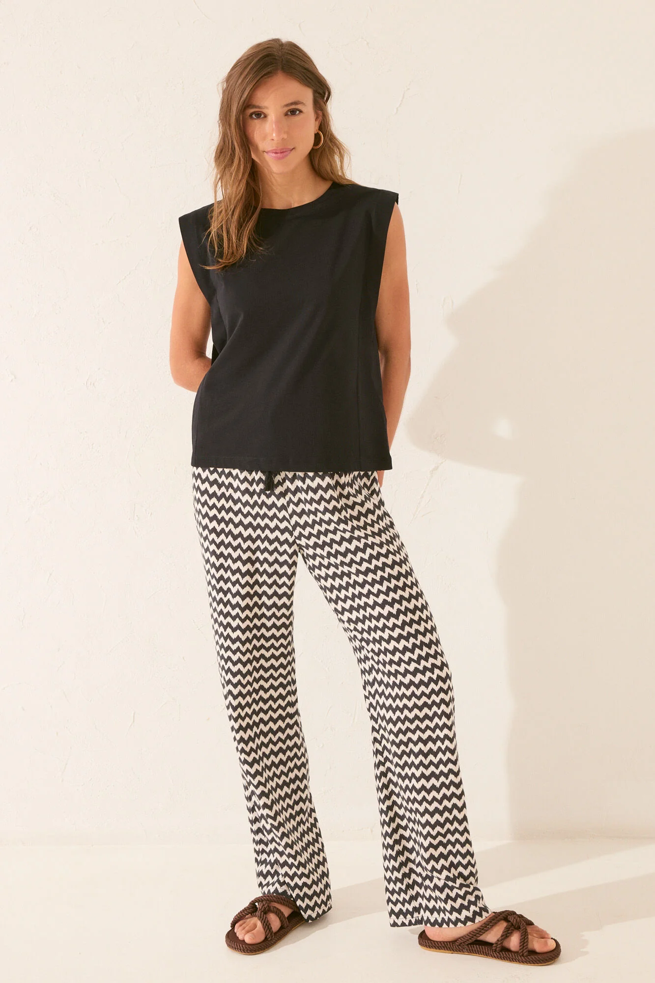 100% cotton black straps T-shirt - Image 5