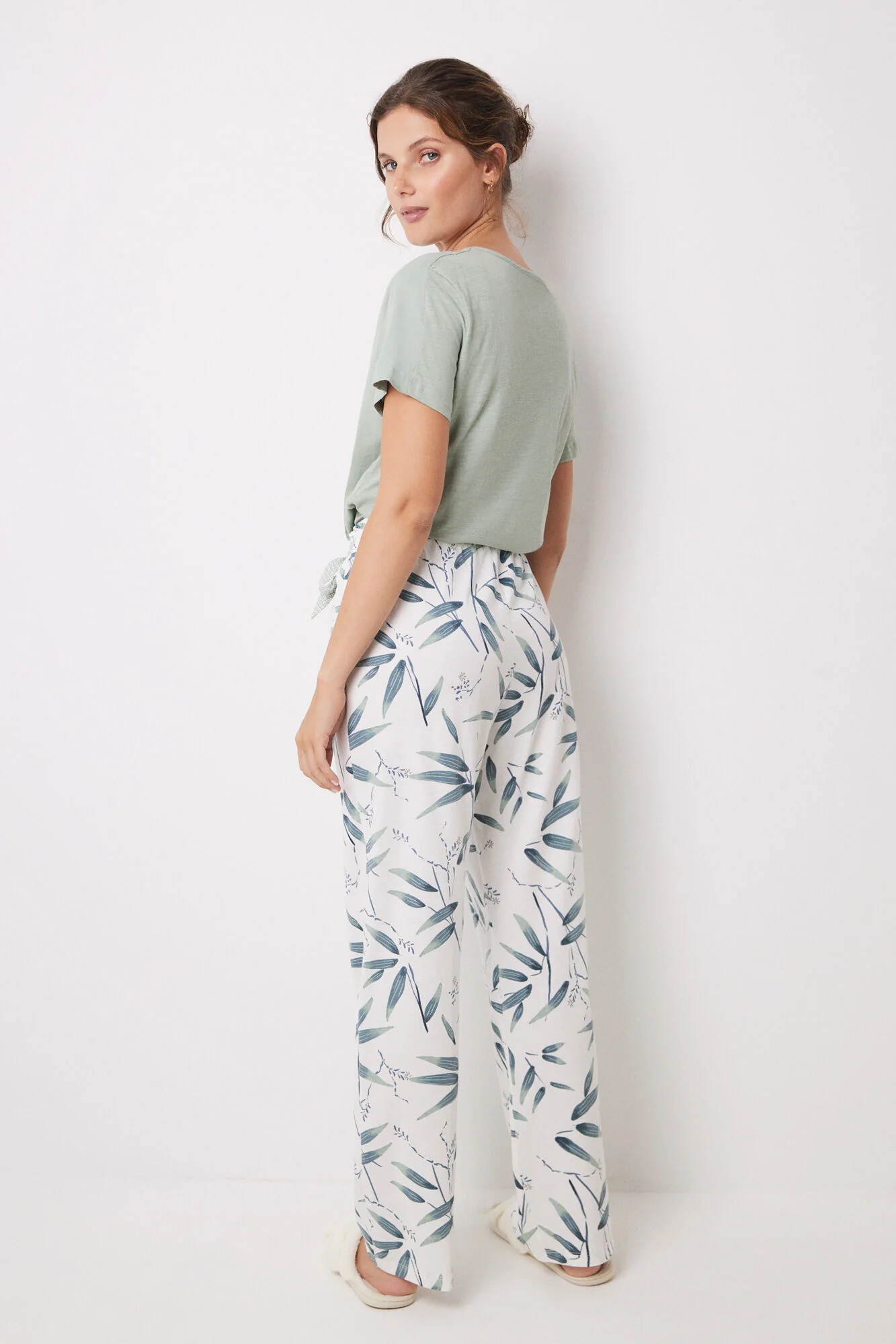 100% Cotton lounge pants with leaf print - Image 2