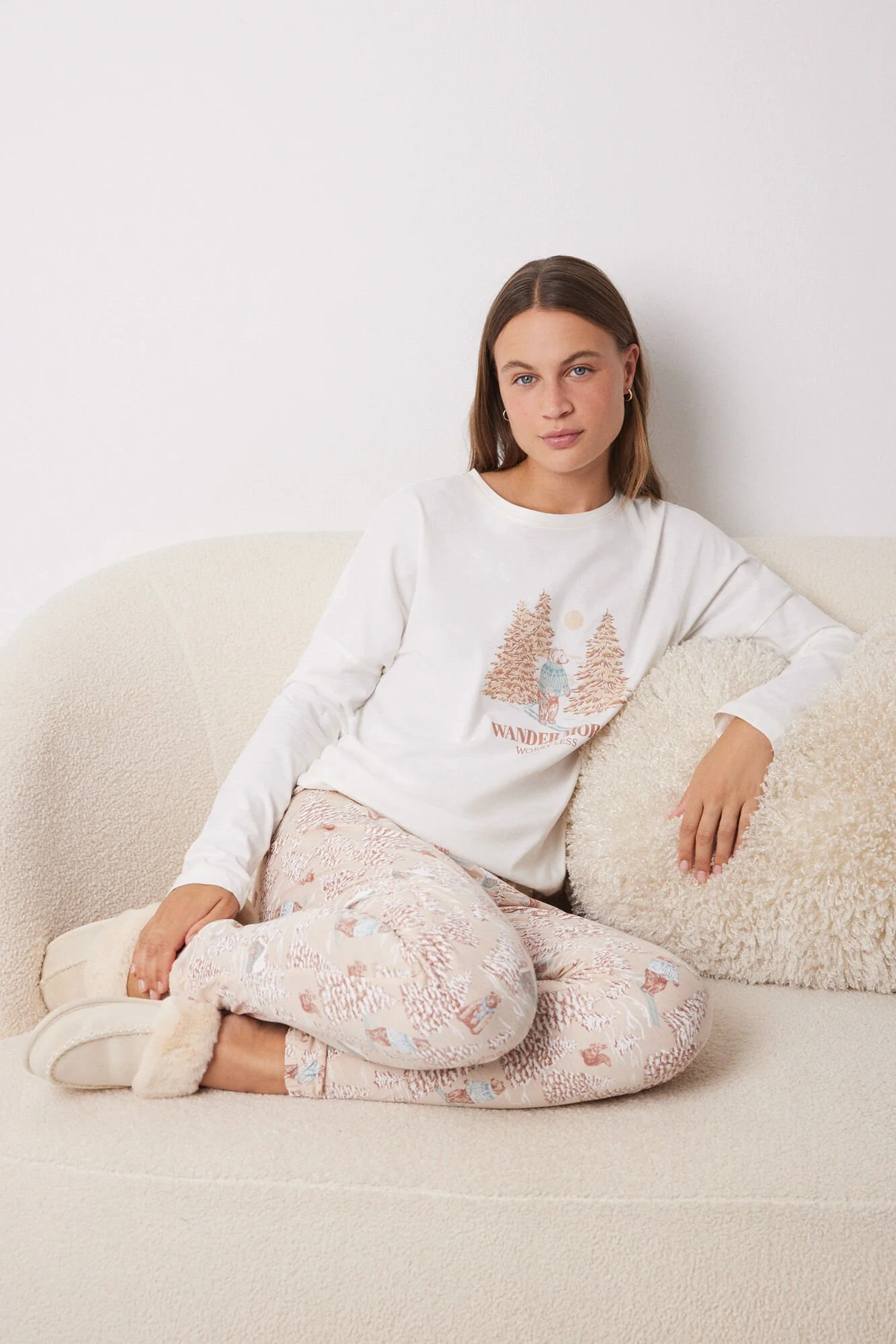 100% cotton long pajamas with Christmas print - Image 4