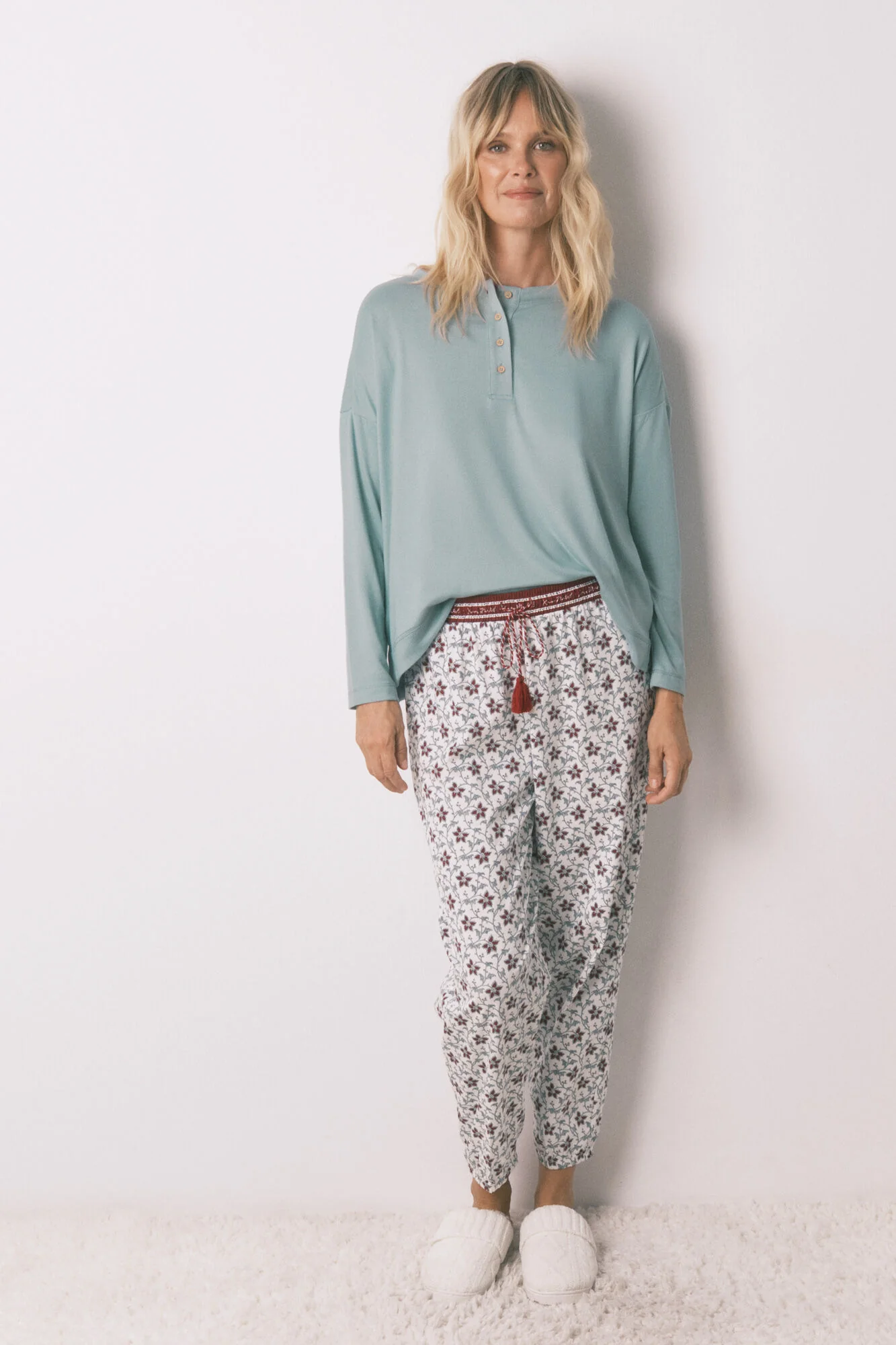 100% cotton long trouser with floral print