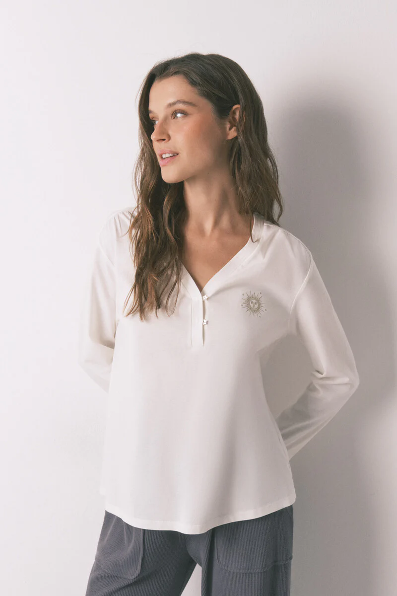 100% cotton white long sleeve T-shirt