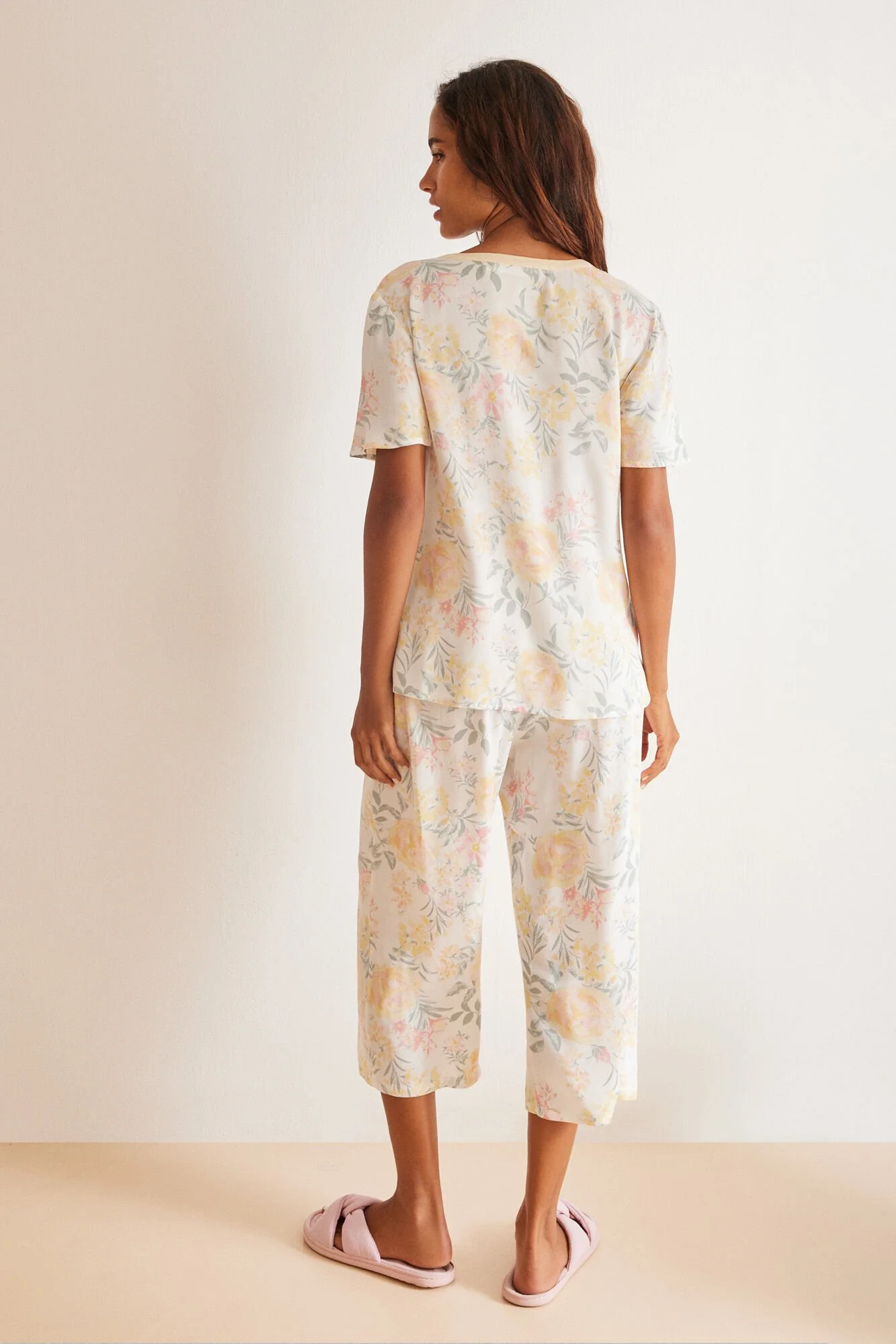 Capri floral print pyjamas - Image 3