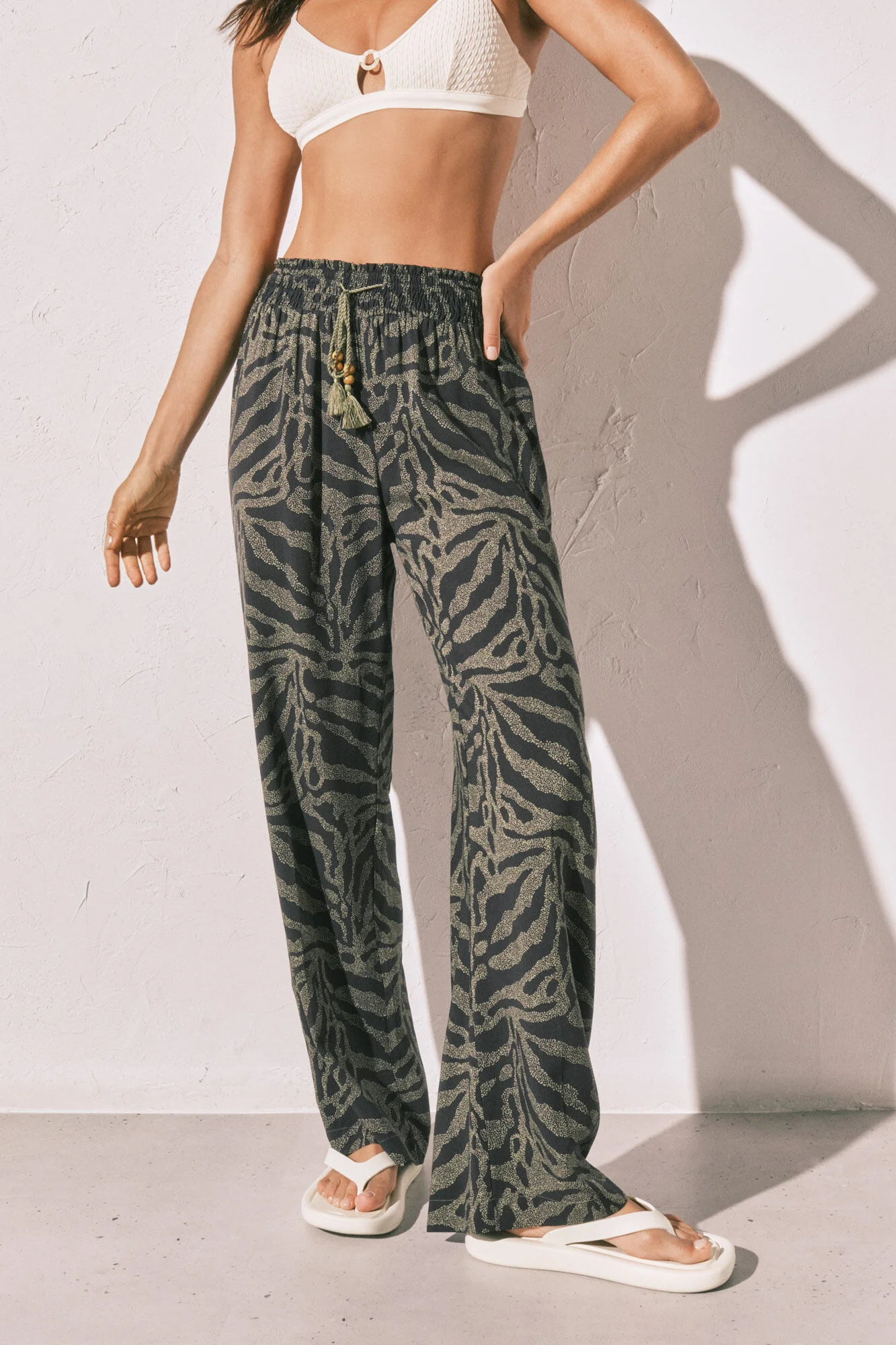 Animal print long trousers - Image 2