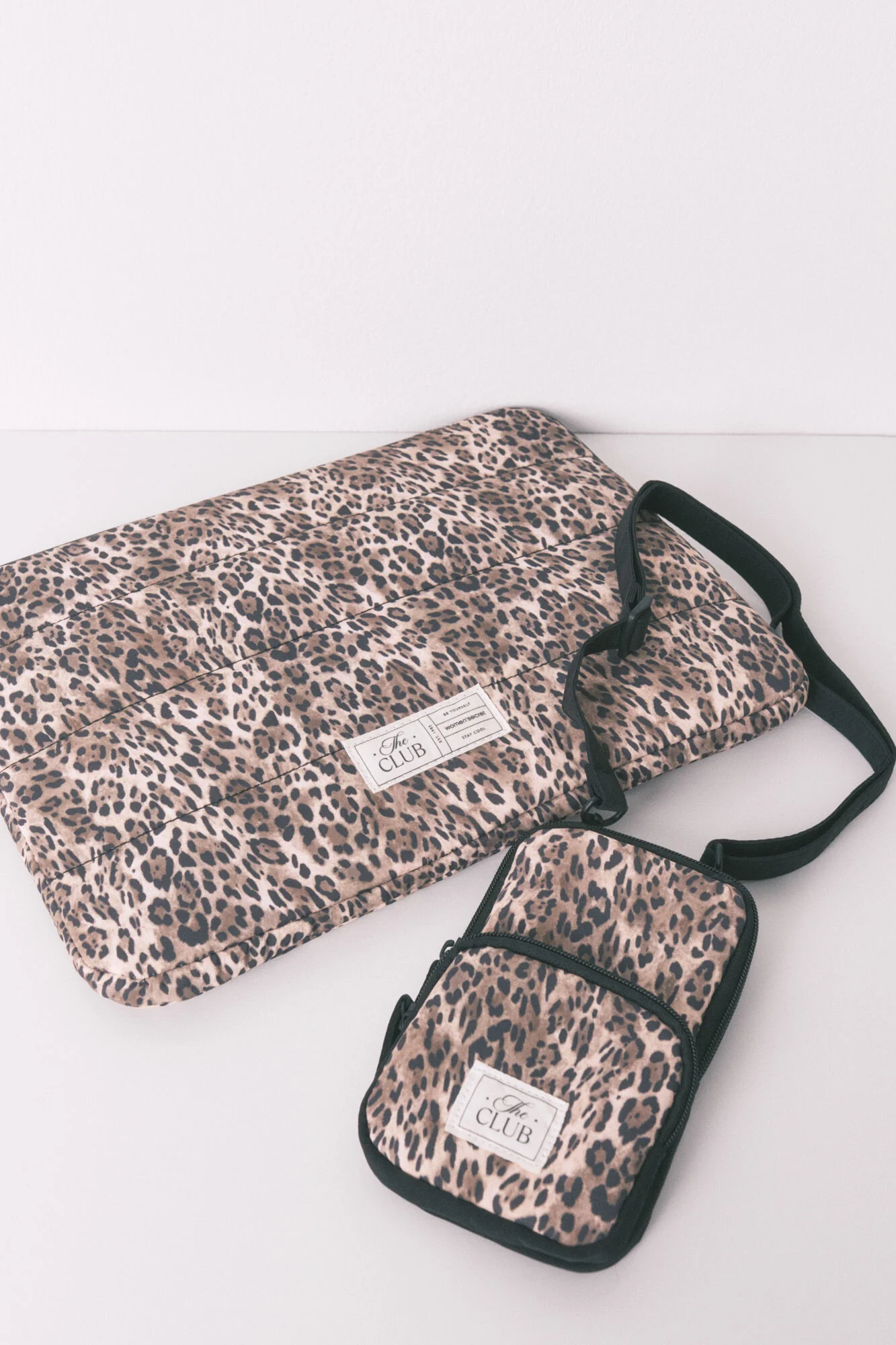 Animal print nylon computer case - Image 2