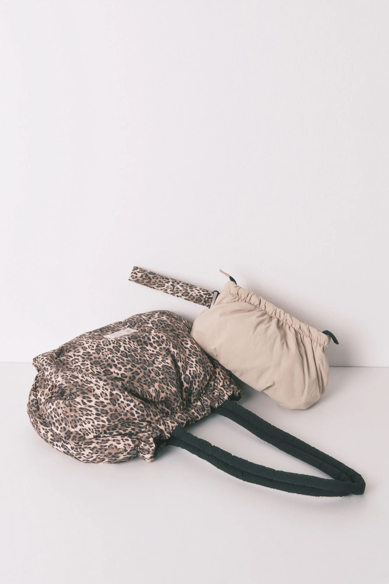Animal print reversible nylon handbag, bag - Image 8