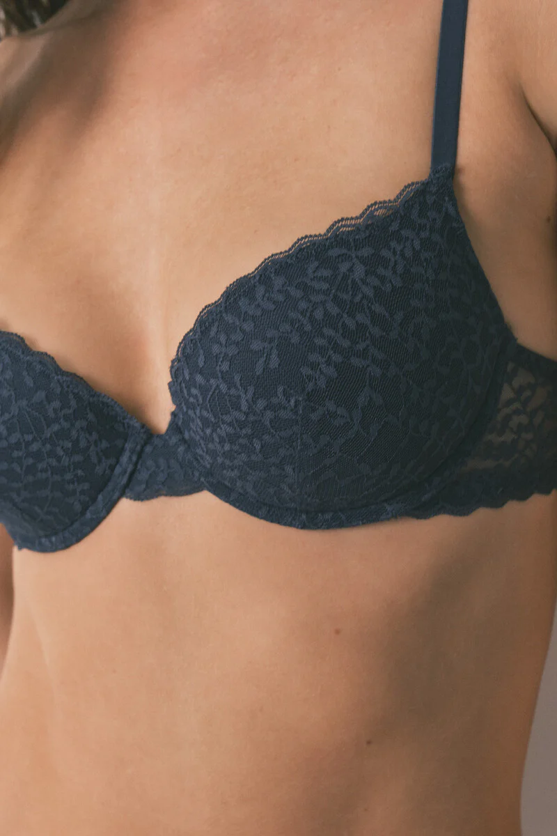 BEAUTIFUL padding bra with blue lace - Image 3