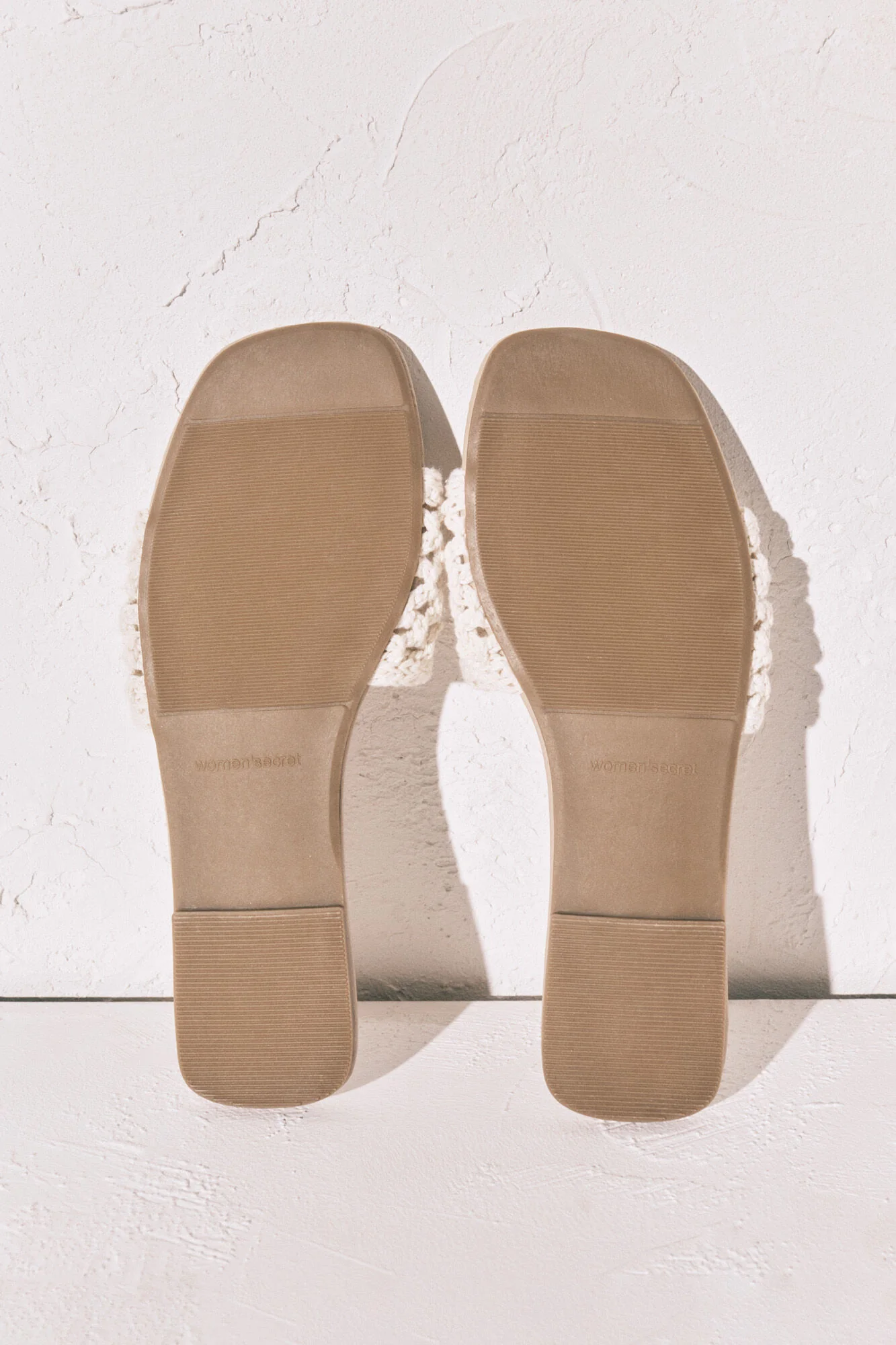 Beige crochet sandal - Image 3