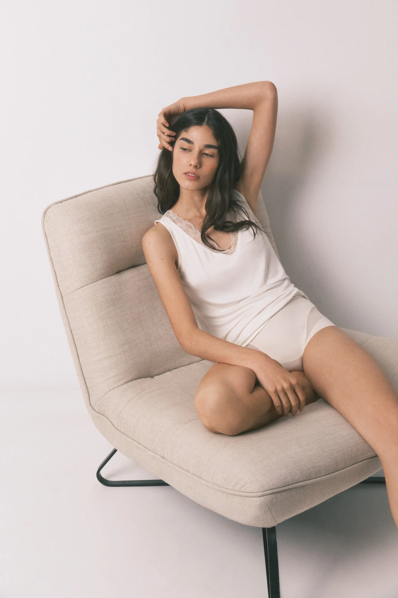 Beige jersey-knit super soft T-shirt - Image 4