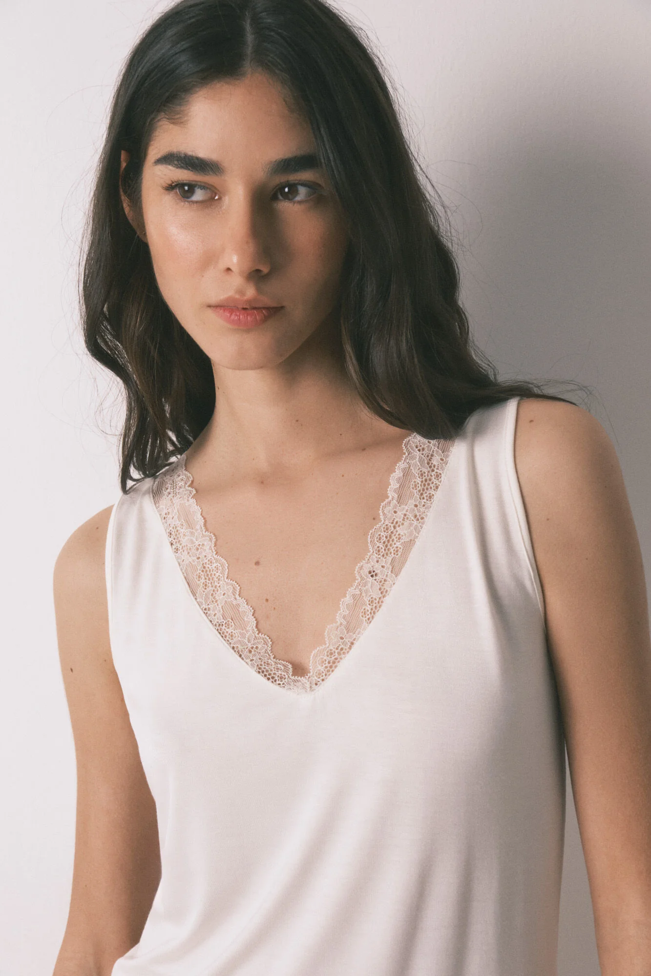 Beige jersey-knit super soft T-shirt - Image 5