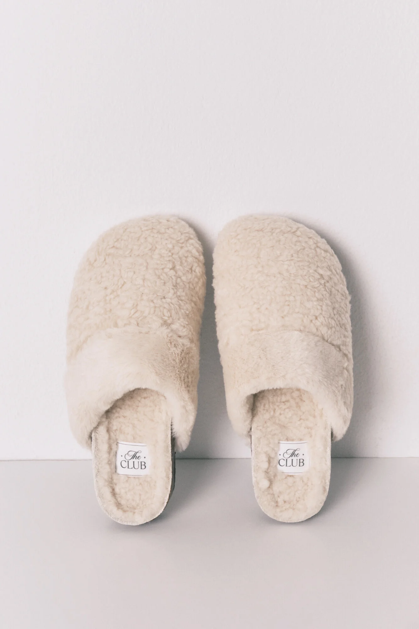 Beige sheepskin faux shearling slippers - Image 5
