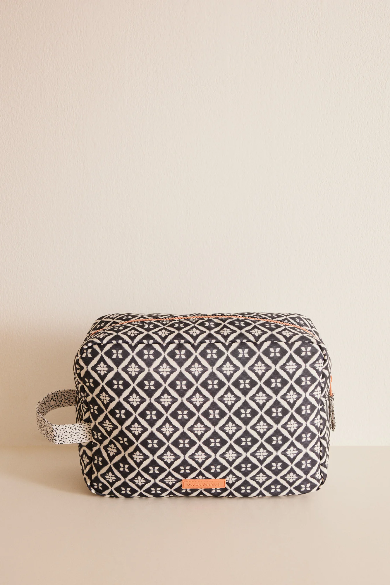 Medium black Mickey print vanity case - Image 3