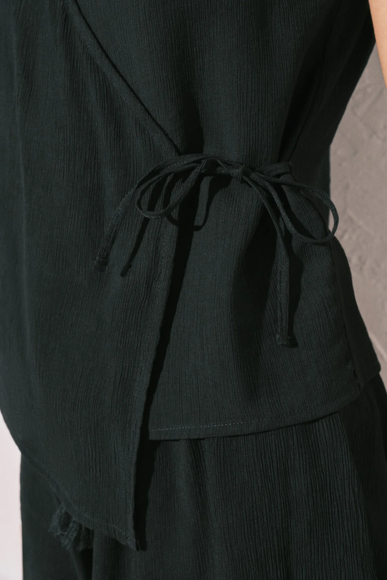 Black gilet and short set - Image 4