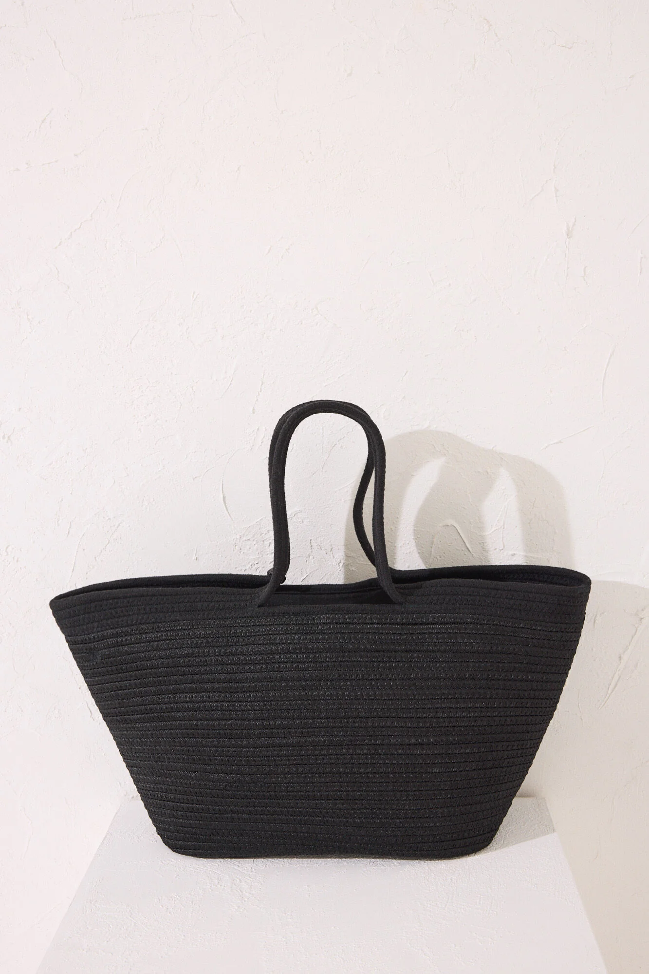 Black raffia basket bag bag - Image 2
