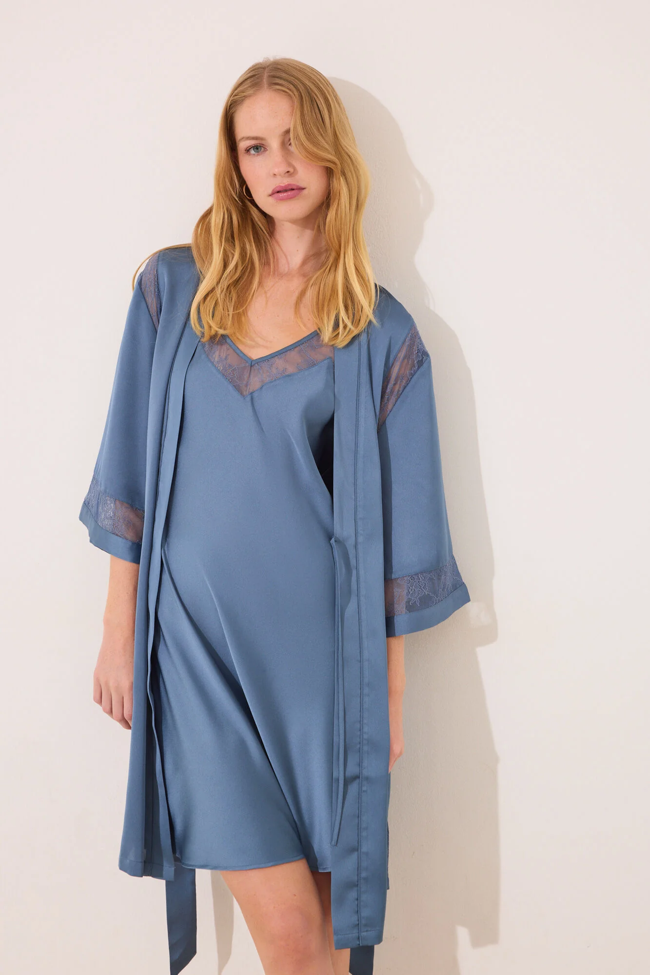 Blue chiffon fabric midi robe - Image 5