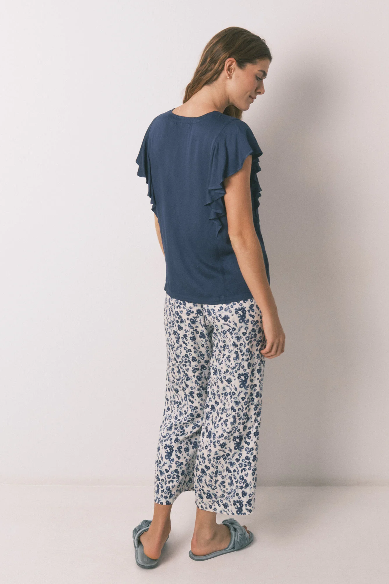 Blue floral viscose Capri pyjamas - Image 5