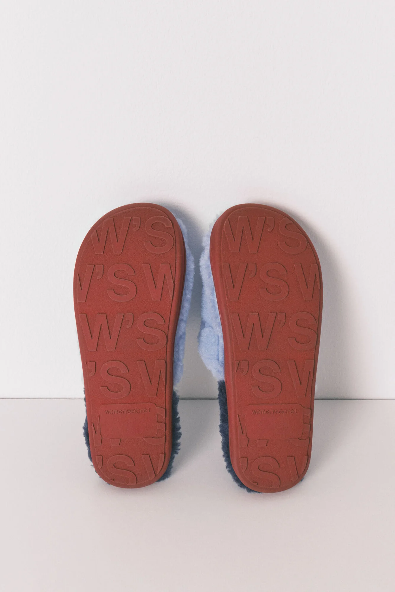 Blue Mickey print shower slippers - Image 3