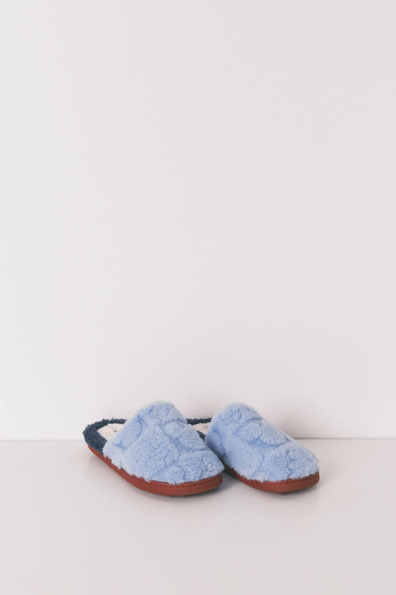 Blue Mickey print shower slippers - Image 4