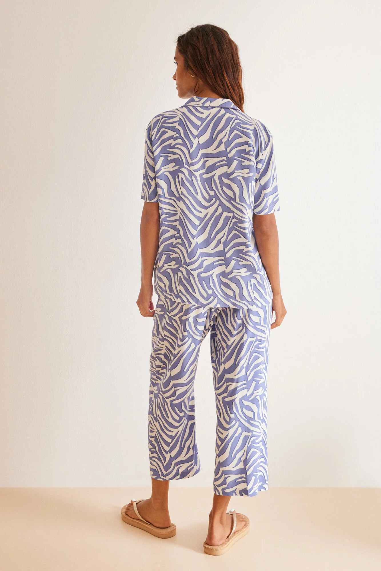 Classic blue capri zebra pyjamas - Image 4