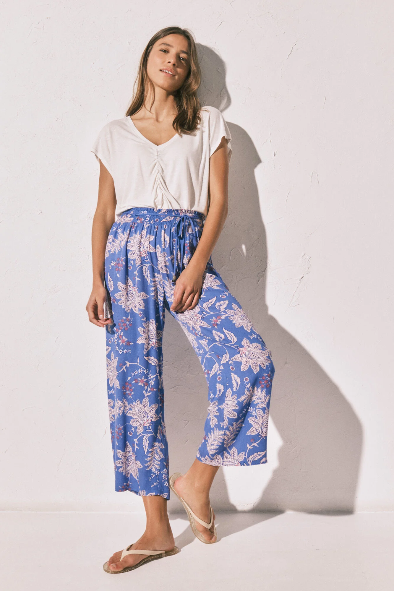 Blue printed Capri pants