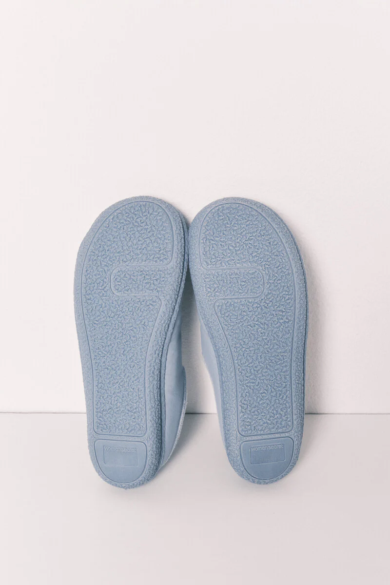 Blue puffer slippers - Image 2