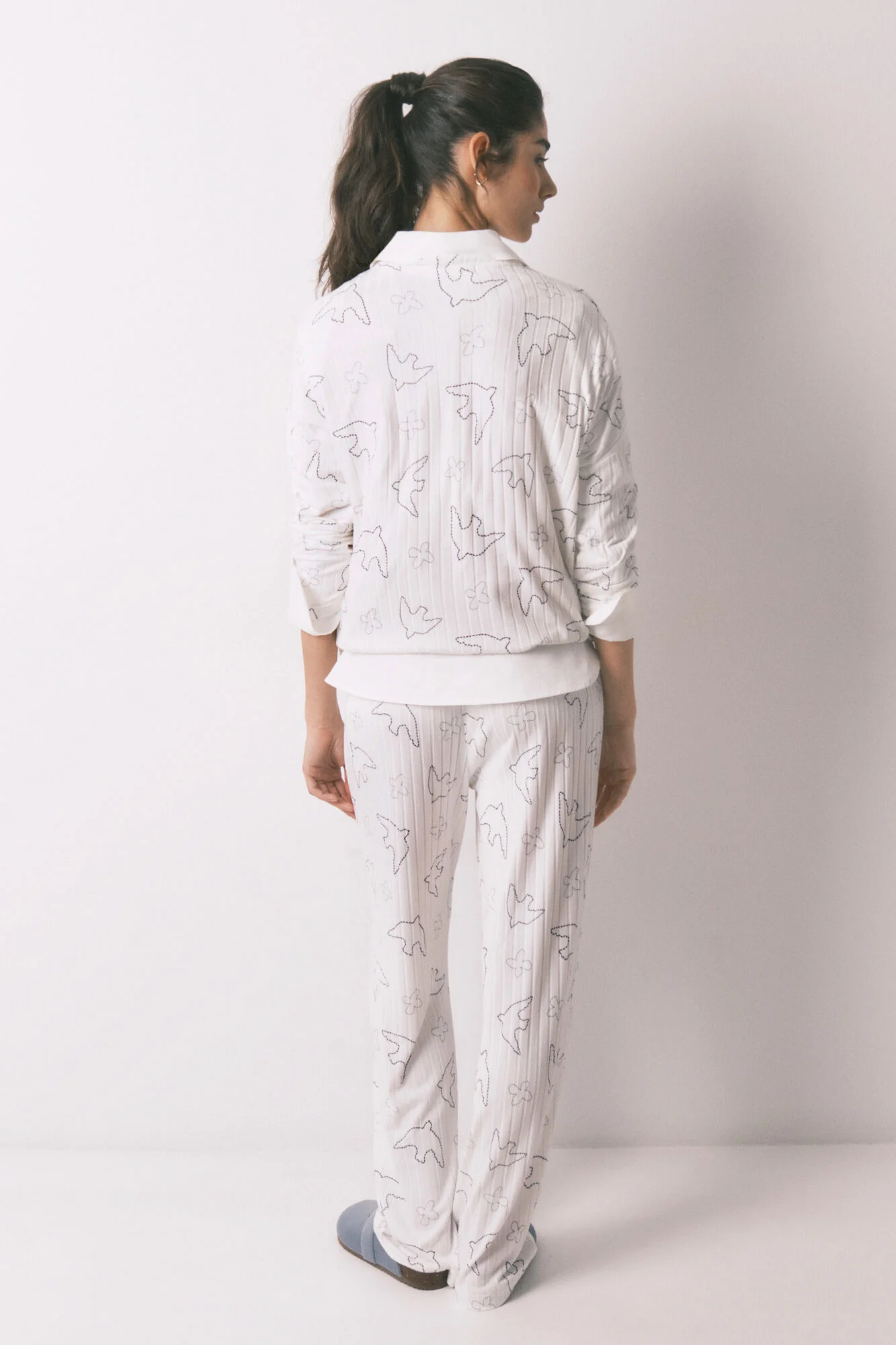 Blue ribbed bird print long pyjamas - Image 4