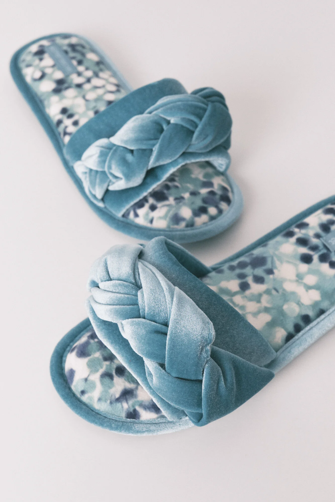 Blue velvet open house slippers - Image 5