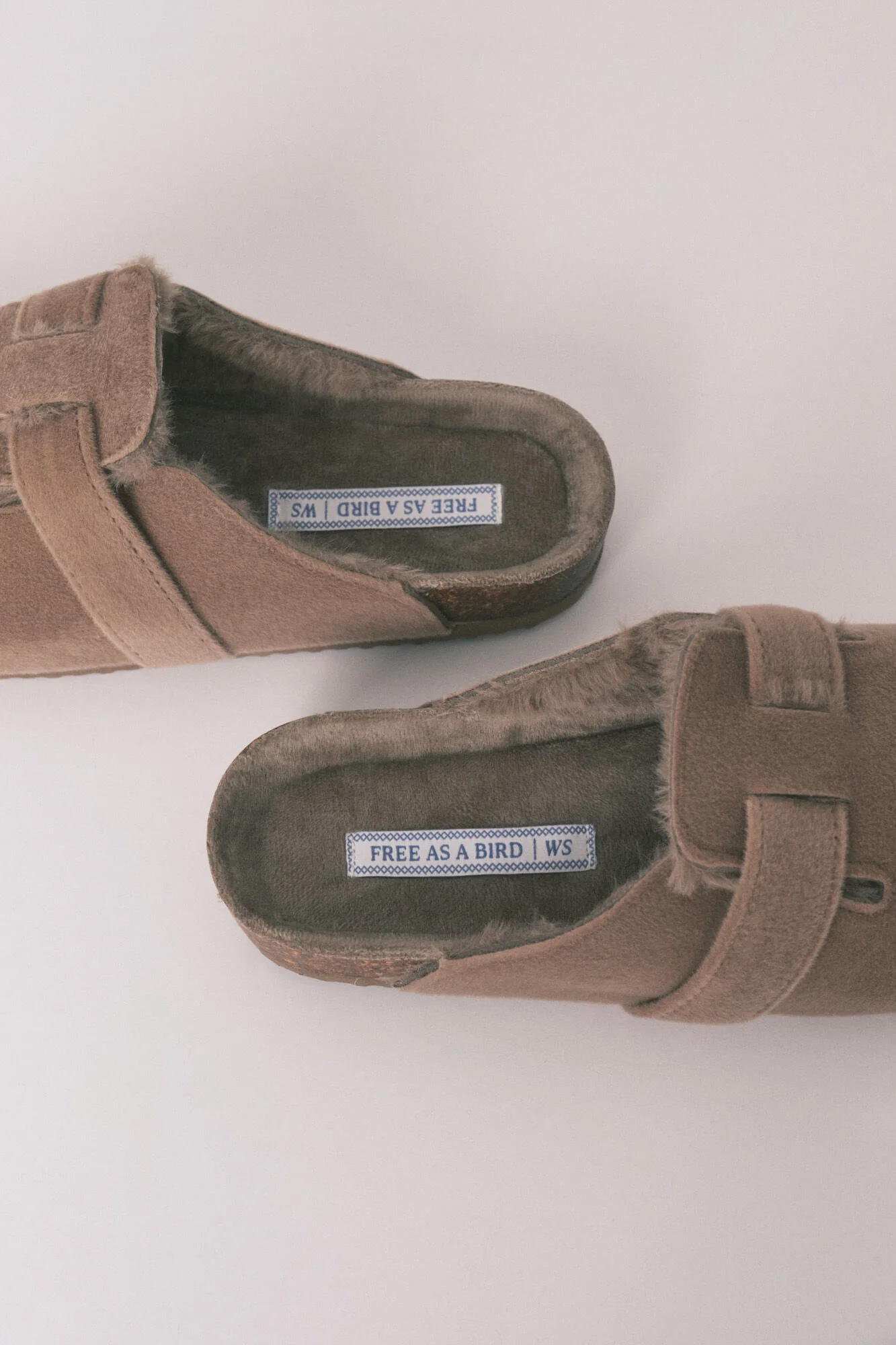 Brown bio slippers - Image 4
