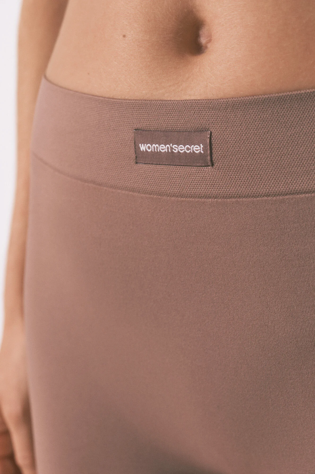 Brown seamless trouser - Image 2