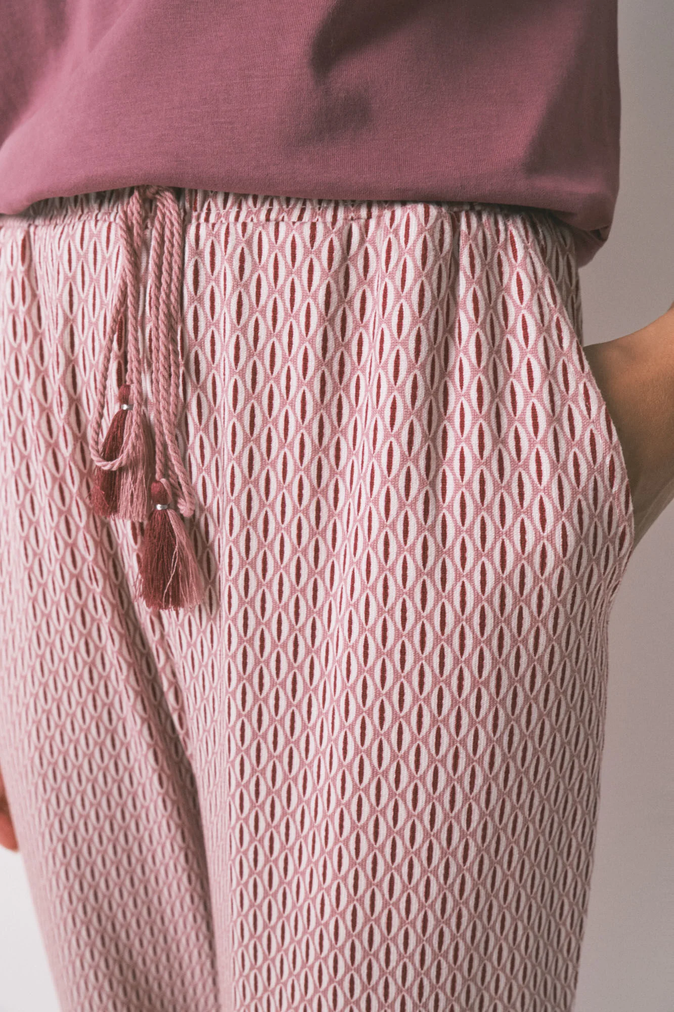 Carrot long trouser in soft pink jersey-knit - Image 3