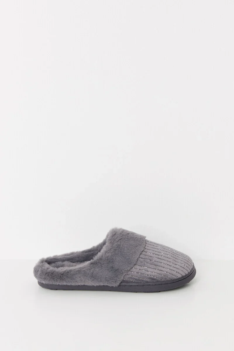 House slippers in charcoal lurex fur - Image 2