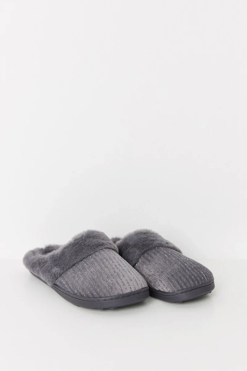 House slippers in charcoal lurex fur - Image 4
