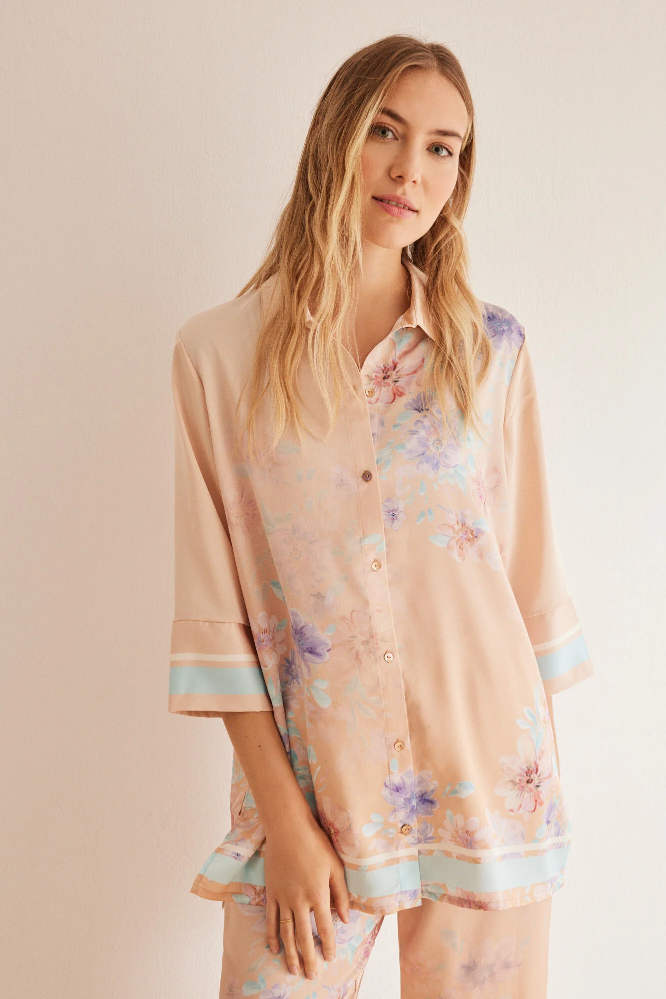 Classic floral satin pyjamas - Image 4