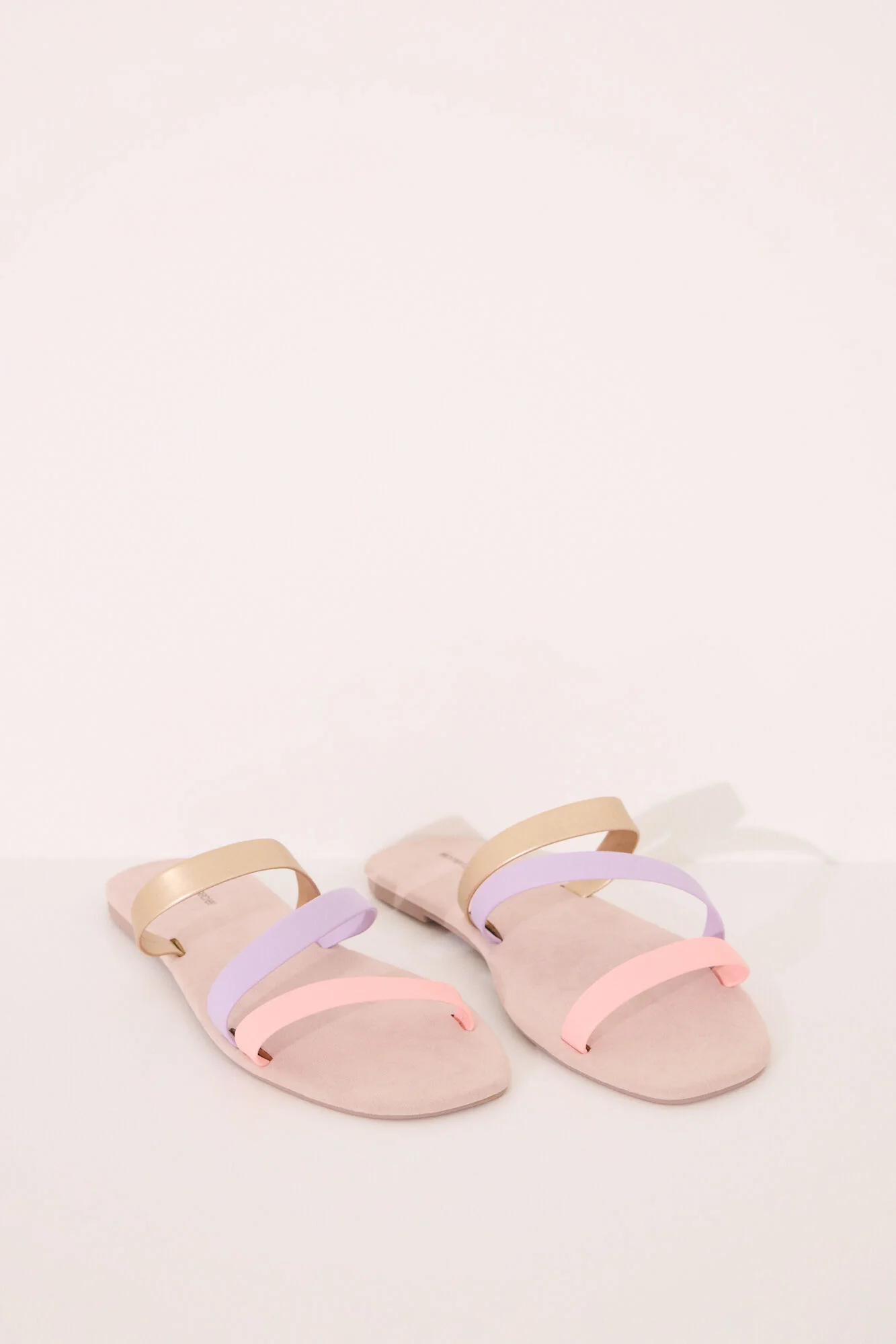 Crossed strap slippers - Image 2