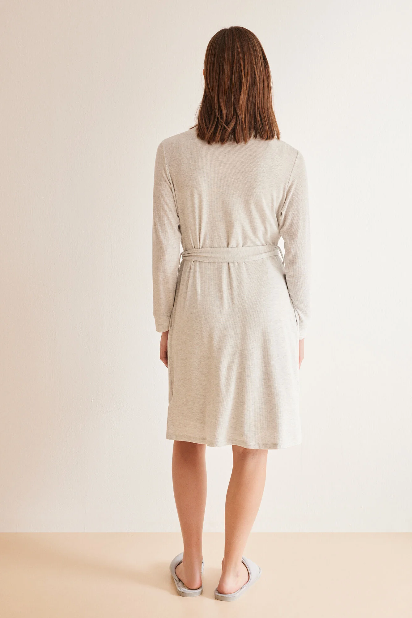 Grey long-sleeved midi robe - Image 5