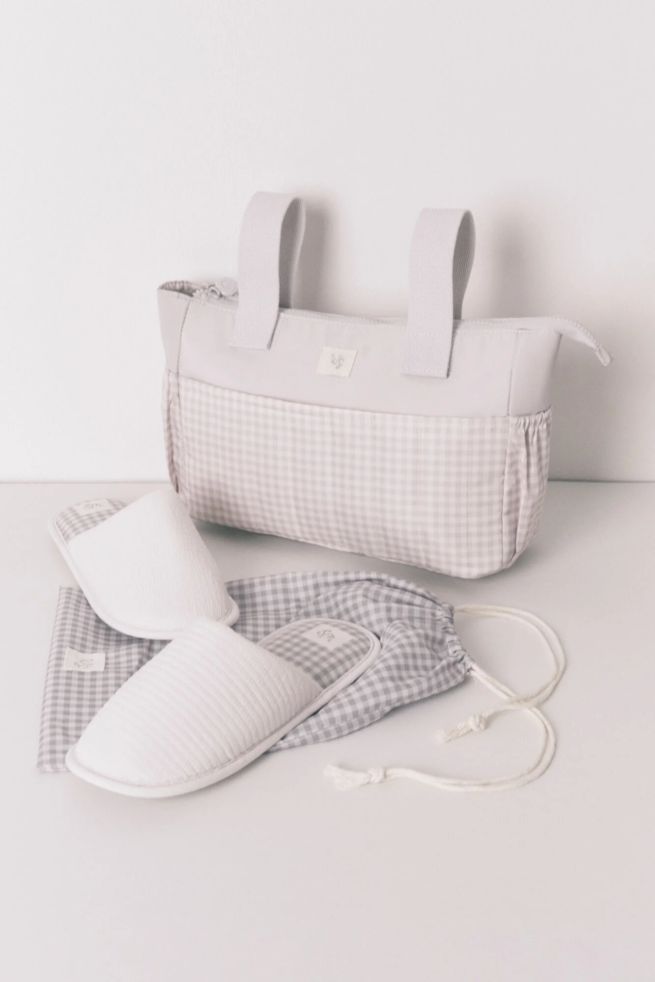 Gray closed "maternity" sneakers - Image 5