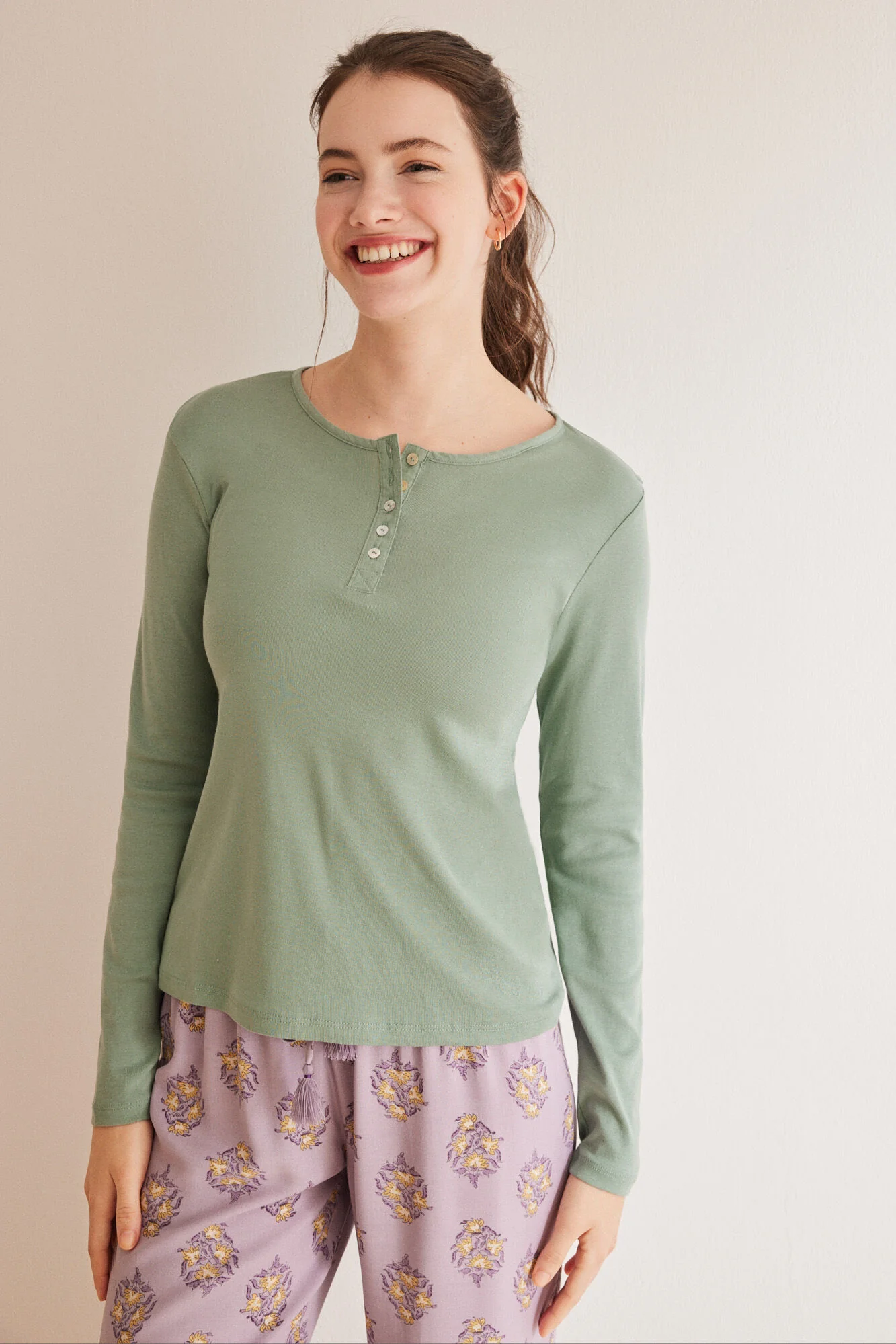 Green 100% cotton long-sleeved top - Image 2