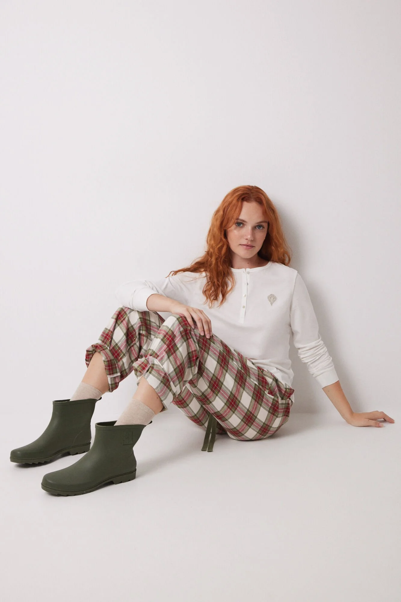 Green checked cotton pyjama bottoms - Image 5