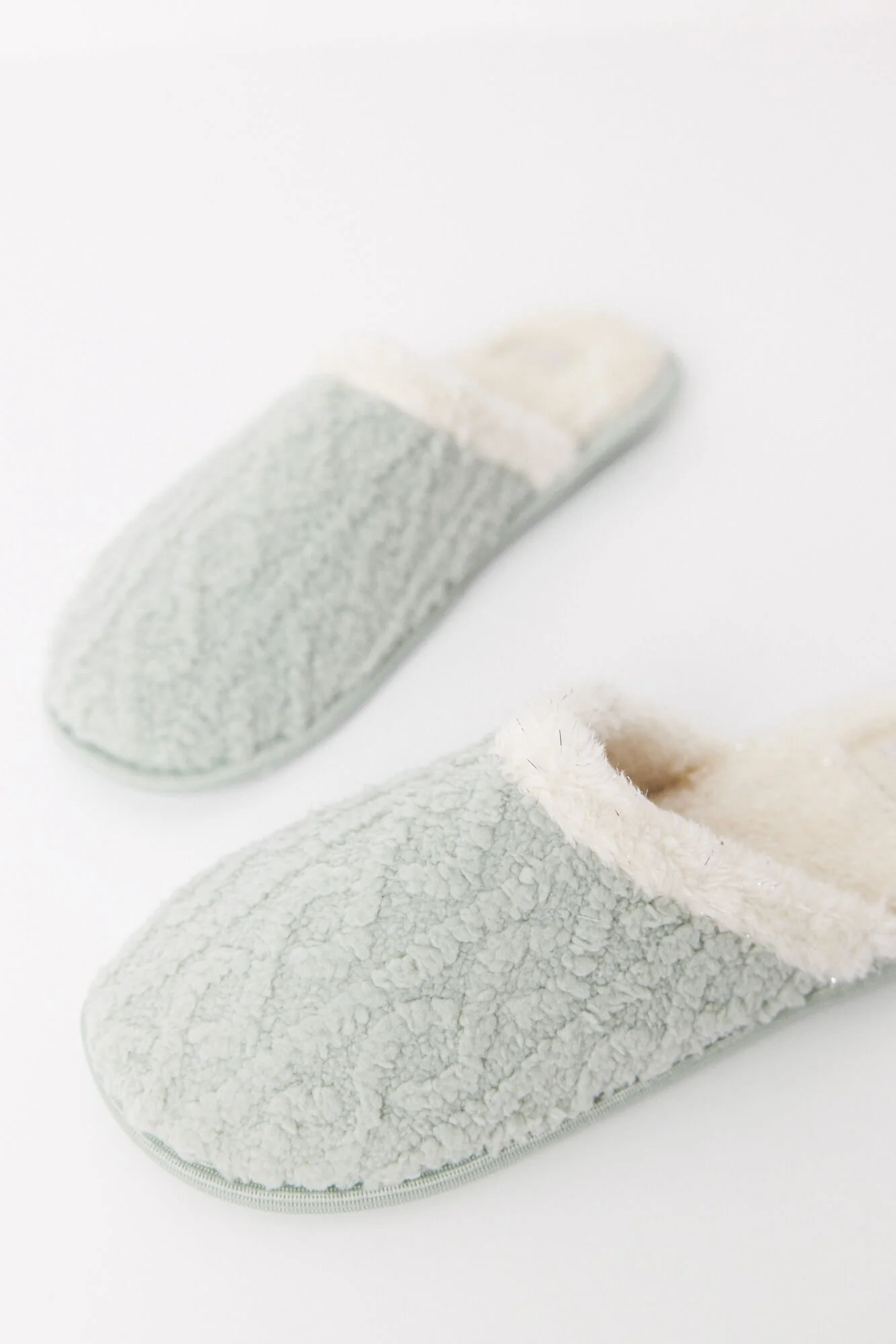 Green fabric house slippers - Image 3