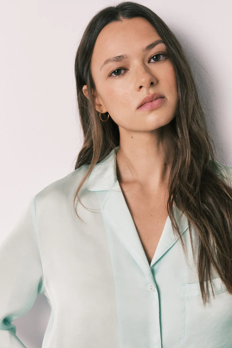 Green satin classic long pyjamas - Image 4
