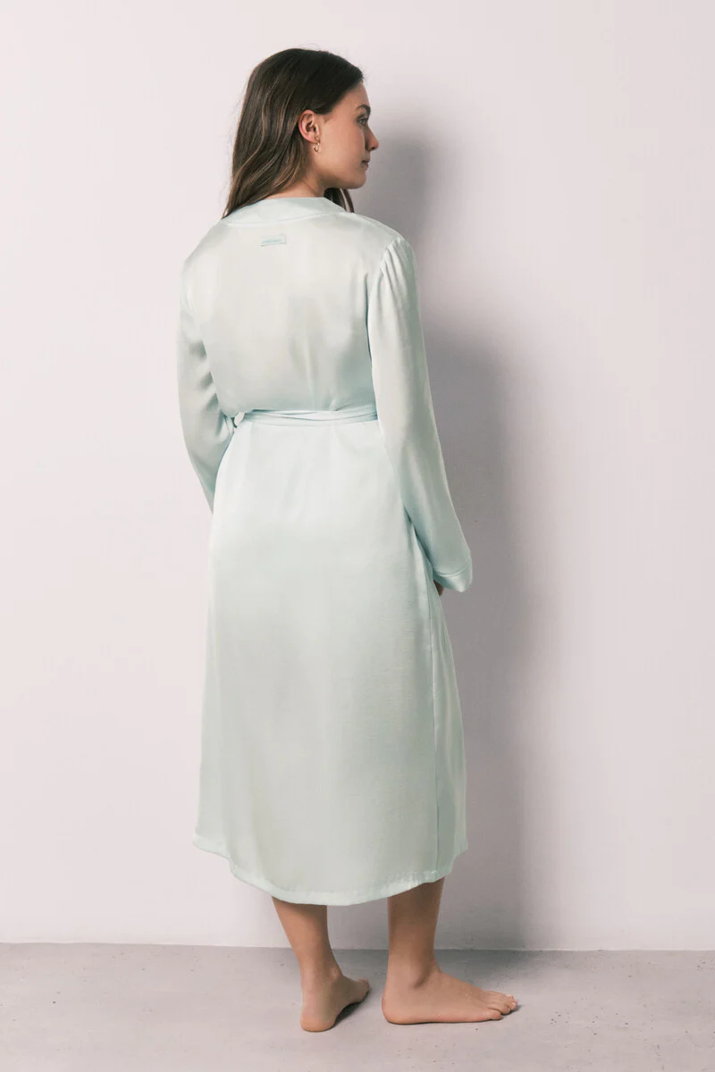Green satin midi robe - Image 3