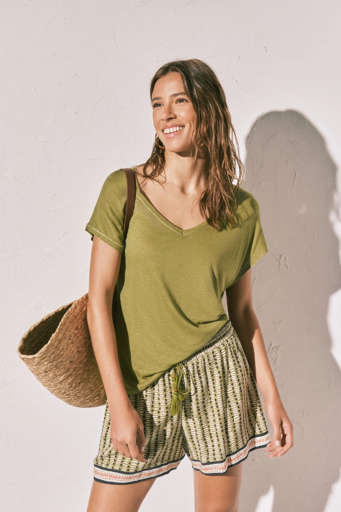 Green short sleeve T-shirt