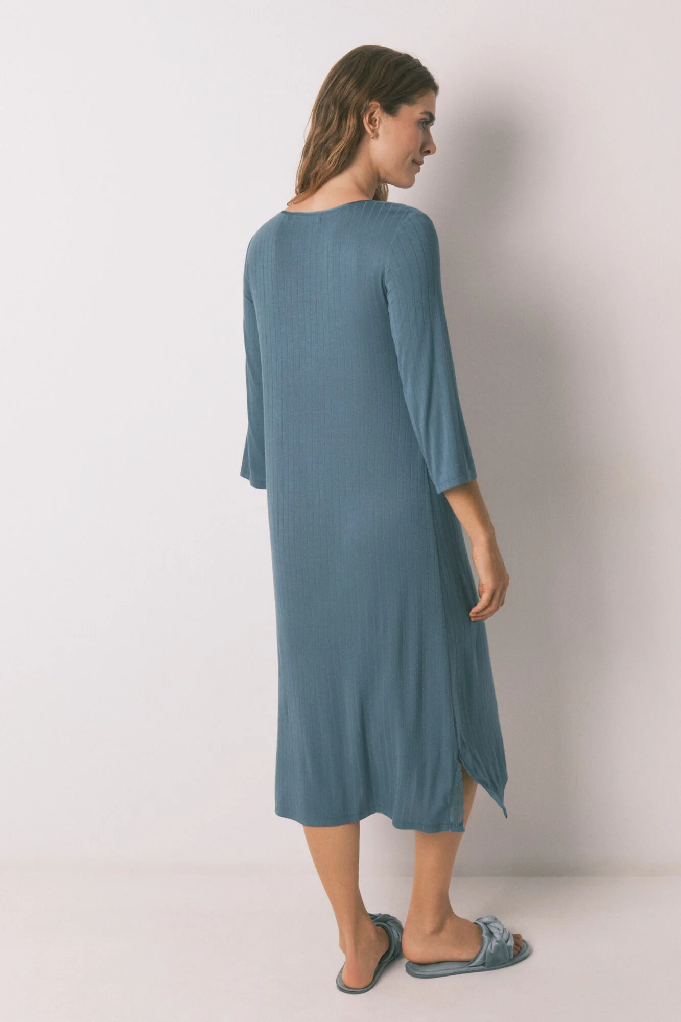 Green viscose midi nightgown - Image 3