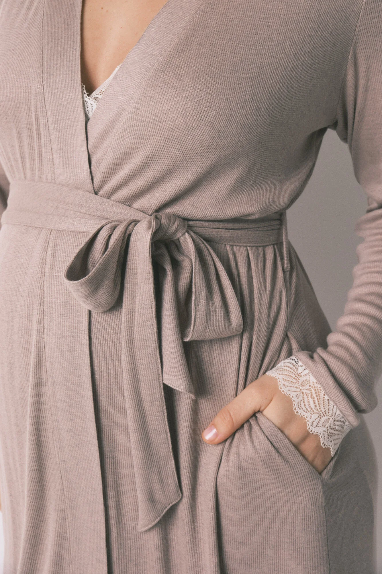 Grey maternity belted robe - Image 6