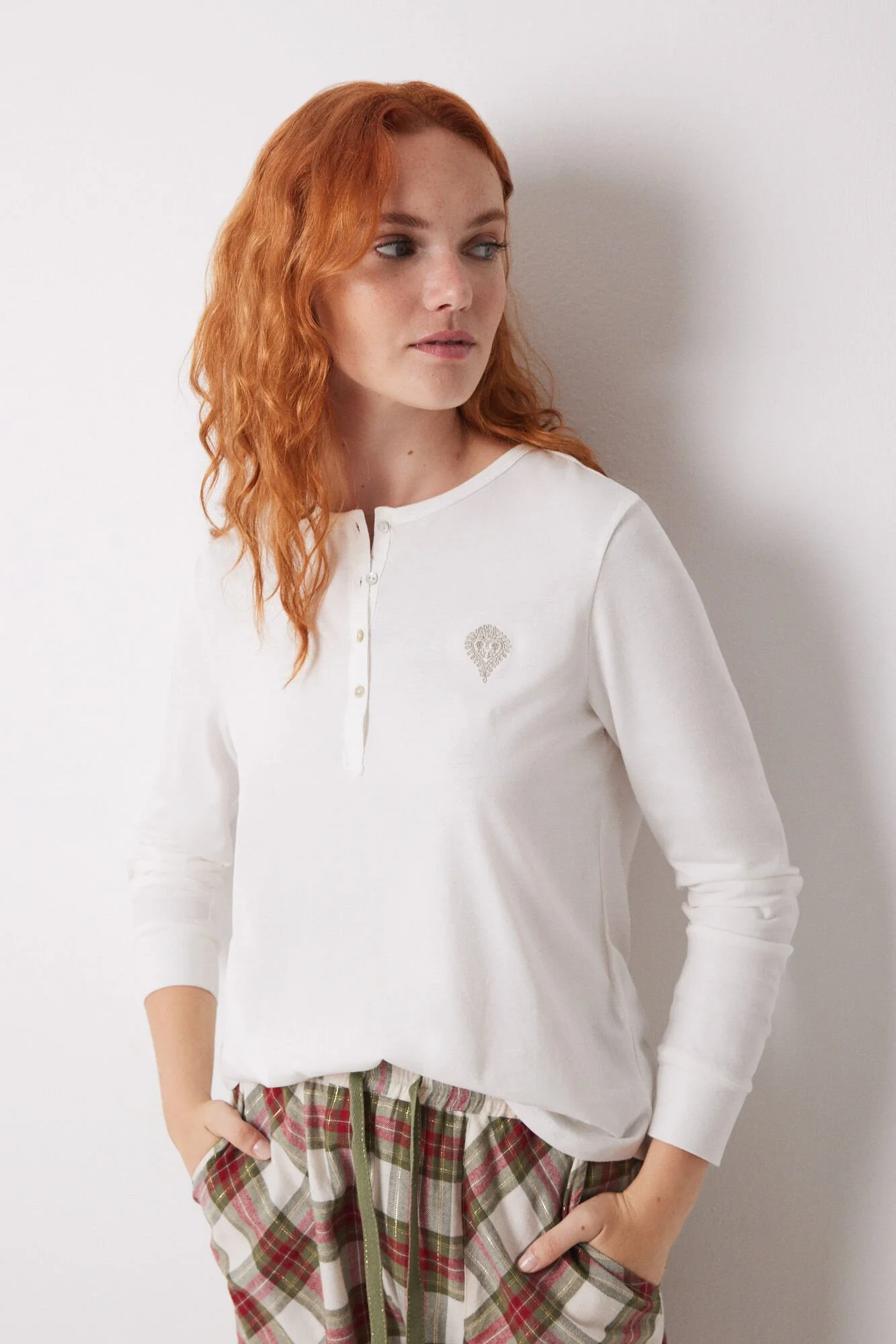 Ivory 100% cotton long-sleeved T-shirt - Image 6