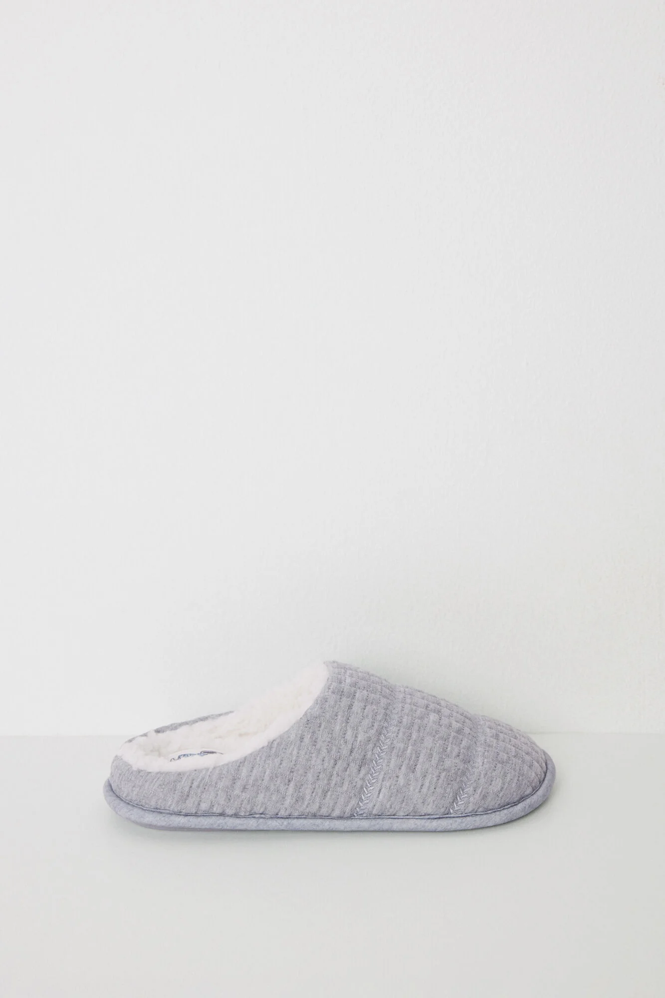 Ivory padded closed slippers - Image 3