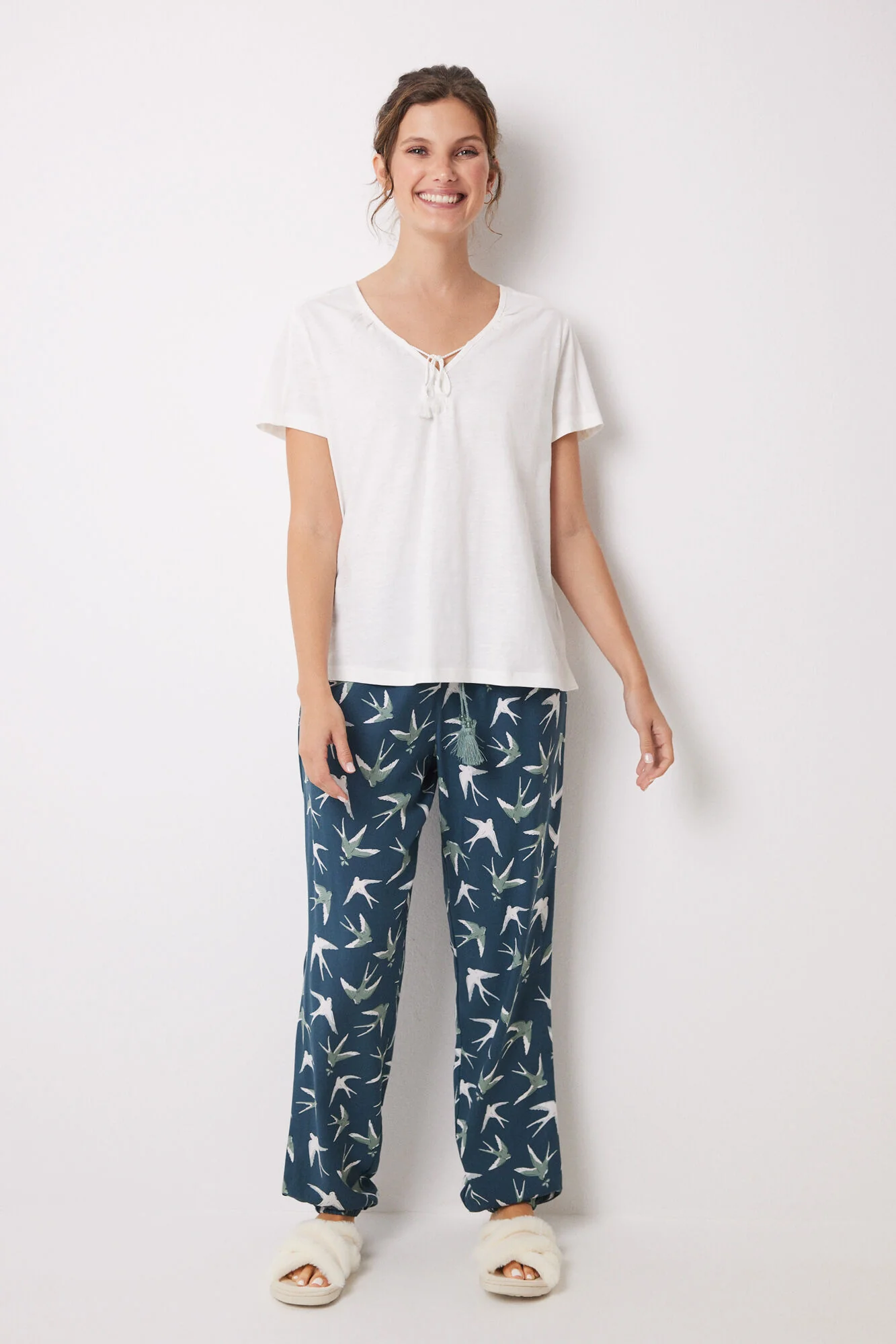 100% Cotton Ivory S/S Basic T-Shirts