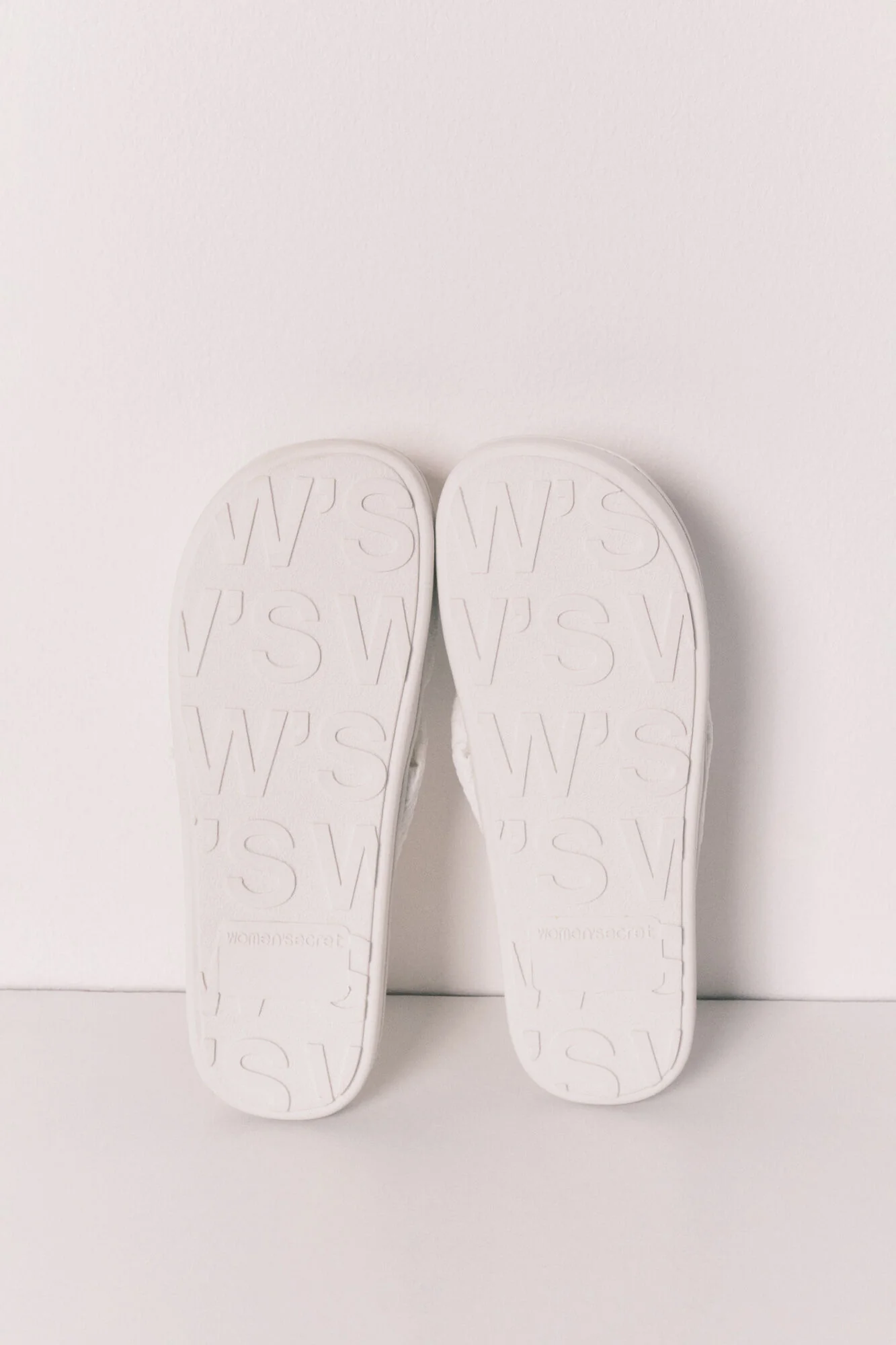 Knot and raffia sandals - Image 2