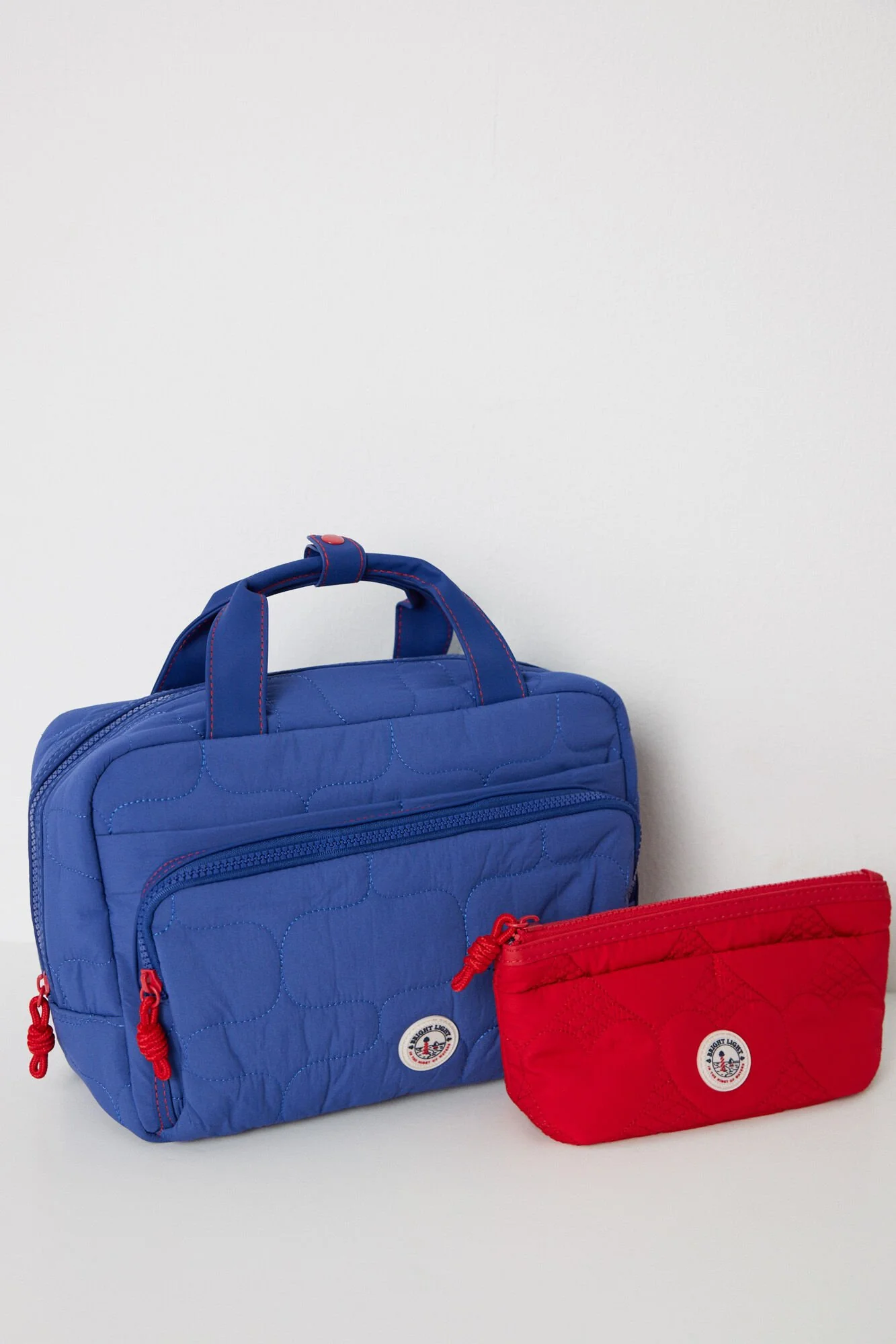 Large padded nylon toiletry bag - Image 3