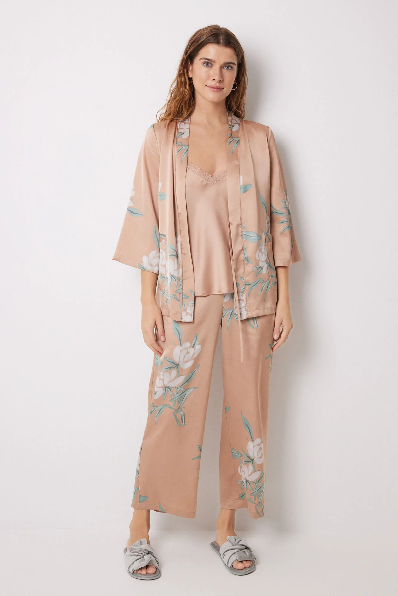 Nude 3-piece pyjamas set - Image 3