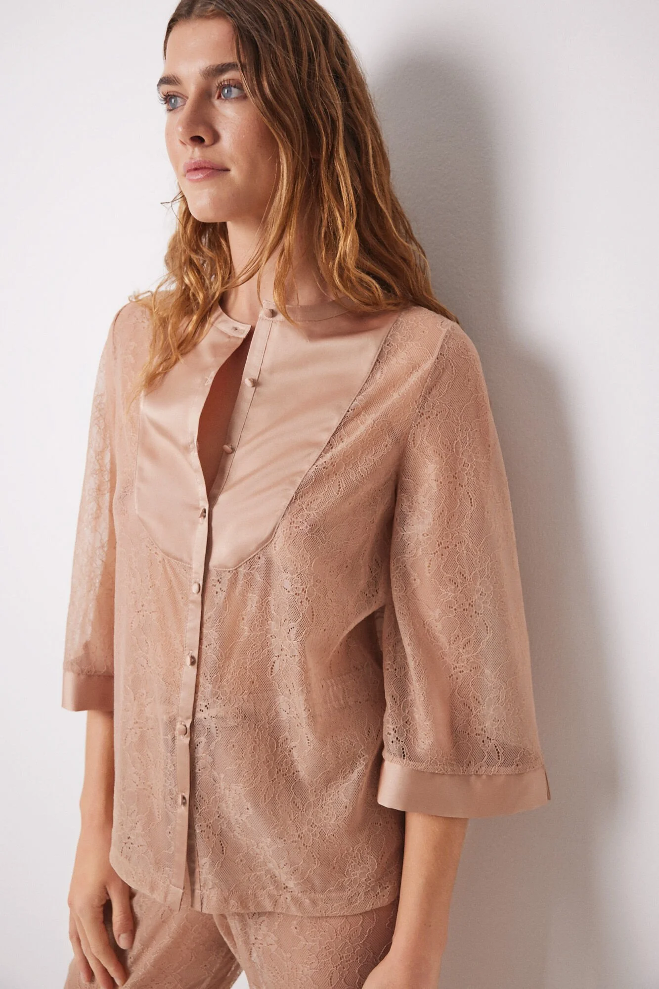 Long nude lace pajamas - Image 3